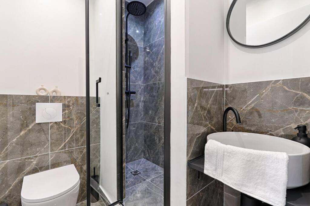 Buttes Chaumont Charming 4p Appartement *