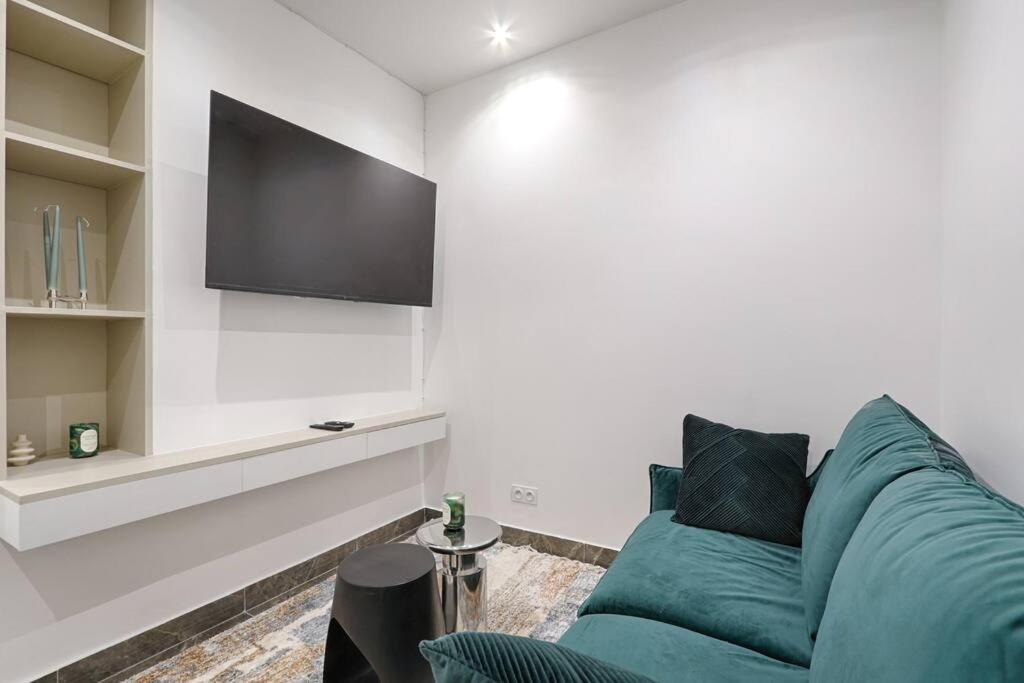 Buttes Chaumont Charming 4p Appartement Paris